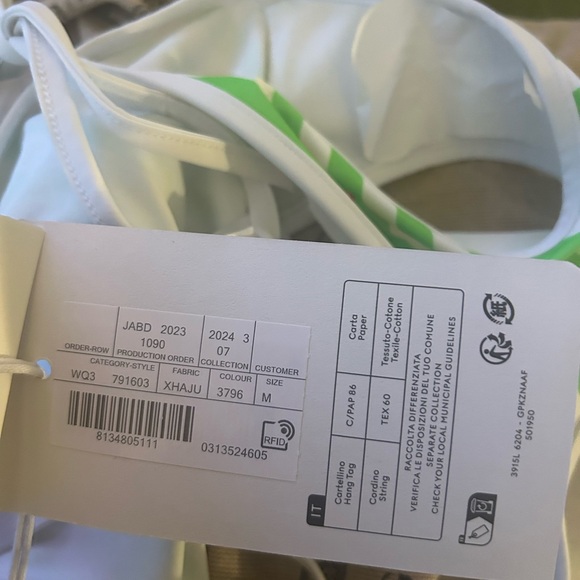 Gucci Swimsuit Set in Green and White Stripes with gold brand on top. - Picture 7 of 9